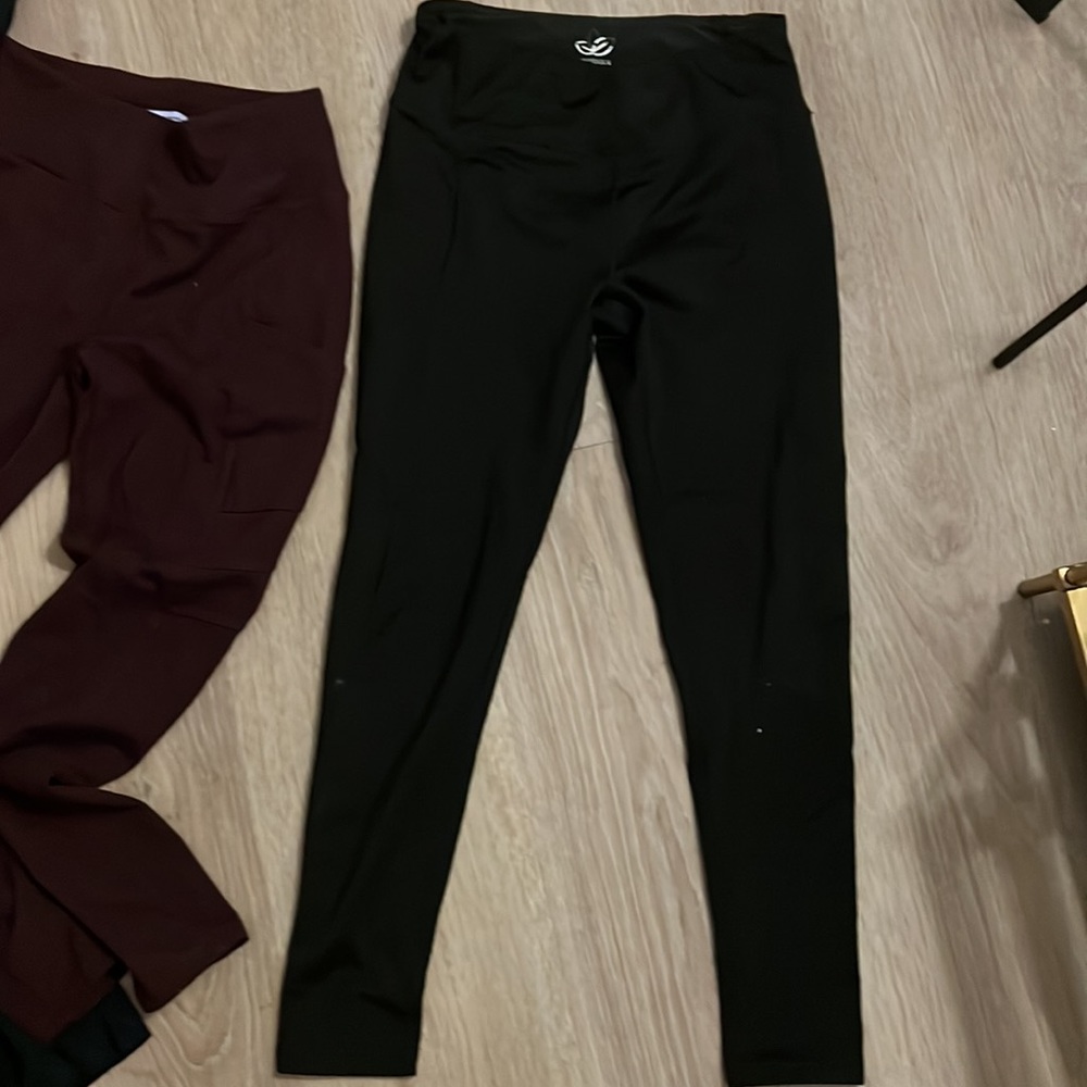XS Pants Bundle- Maroon Vylette and black Yogipace leggings + SO black Wide Leg - Picture 2 of 4
